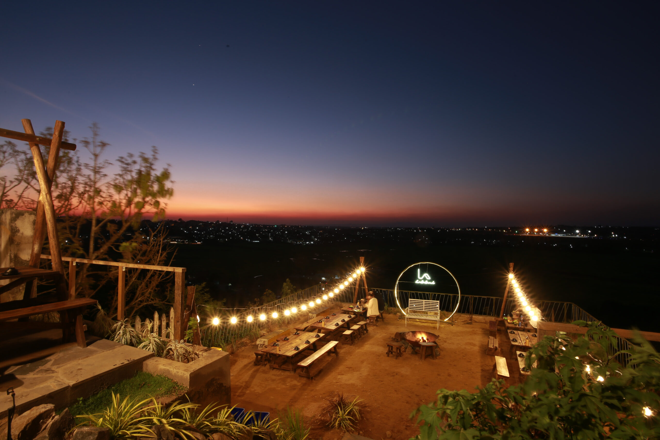 LALALAND DINER - Ảnh 13